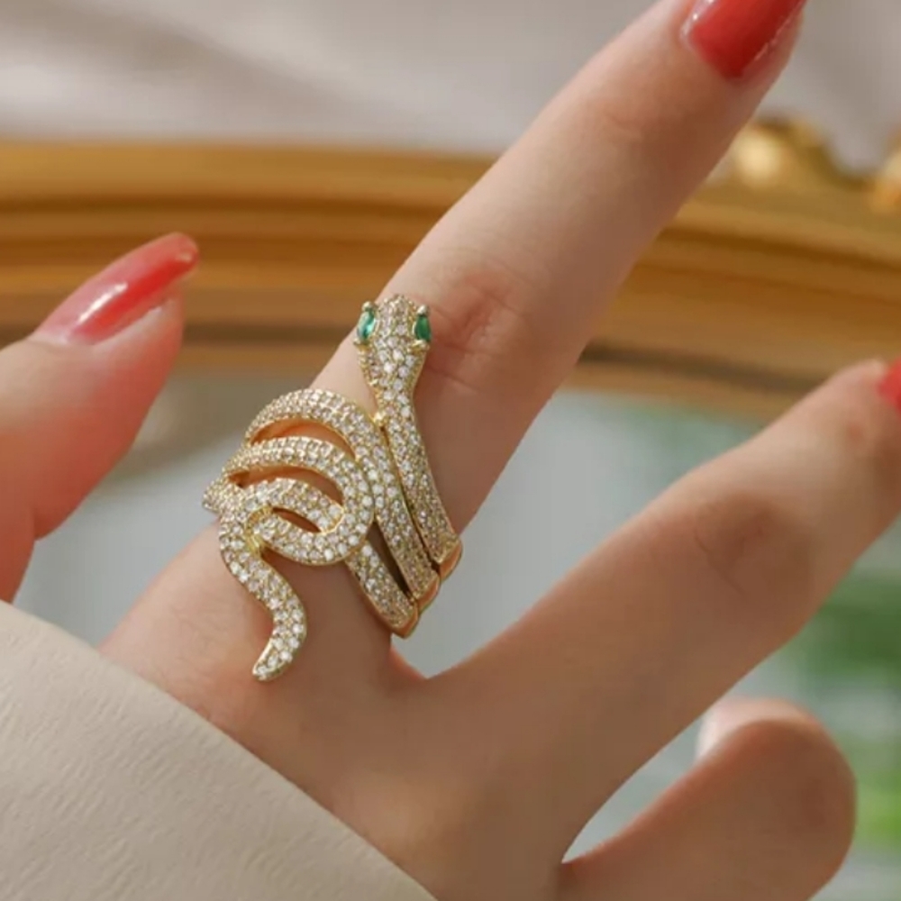 Luxury Snake ring